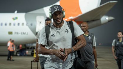 Atlético-MG desembarcou no Rio de Janeiro nesta sexta-feira (18) para a semifinal da Copa do Brasil