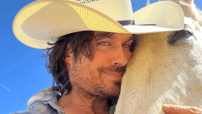 Ian Somerhalder e Nikki Reed compartilham com frequência, fotos de sua vida em uma fazenda nos arredores de Los Angeles