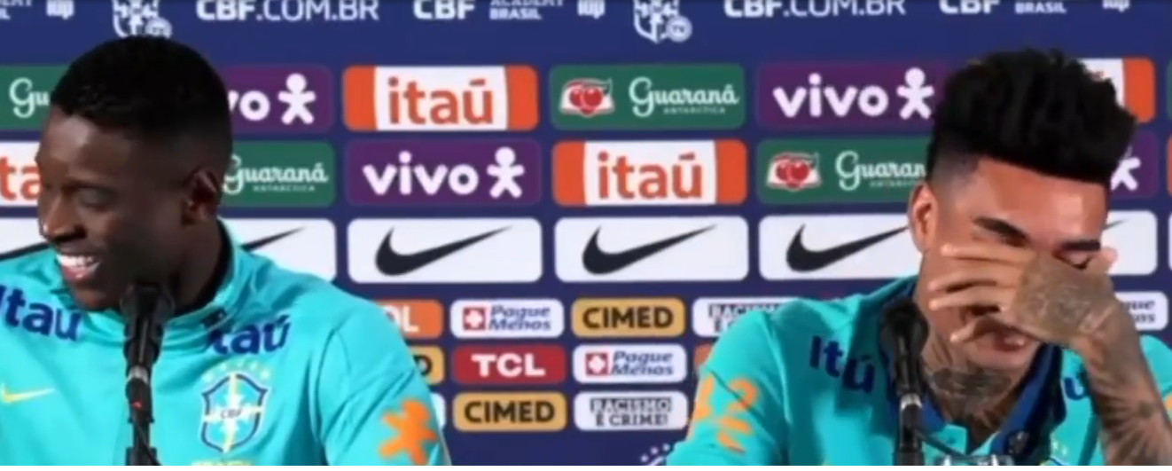 Luiz Henrique e Igor Jesus caem na risada após pergunta em coletiva
