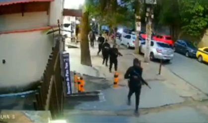 Imagens de milicianos armados com fuzis são analisadas pela polícia do Rio de Janeiro