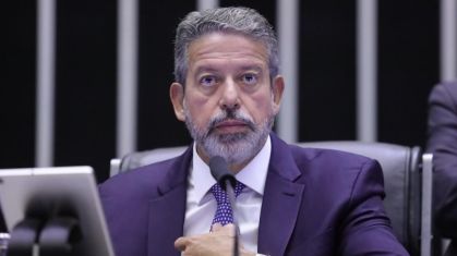 O presidente da Câmara, Arthur Lira, durante sessão plenária