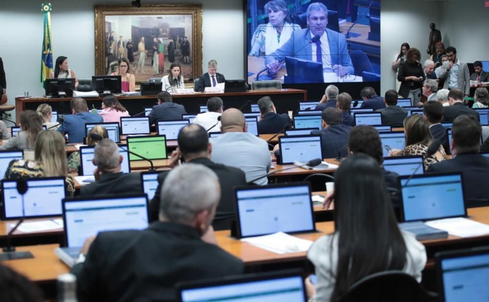 Sessão da CCJ da Câmara