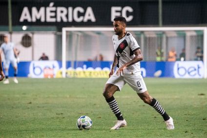 Jair pode atuar contra o São Paulo