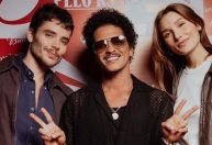 João Lucas e Sasha posam ao lado de Bruno Mars: "Nós e Bruninho"