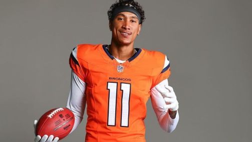 Josh Reynolds, wide receiver do Denver Broncos, foi atingido por um tiro