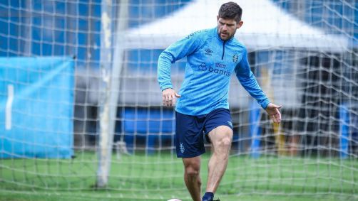 Kannemann voltou aos gramados contra o Internacional
