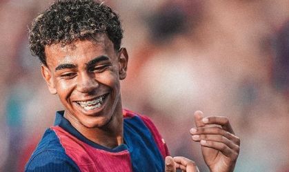 Yamal é o jogador mais jovem a ser titular pelo Barcelona