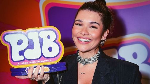 Lary foi eleita a Compositora do Ano no Prêmio Jovem Brasileiro (PJB)