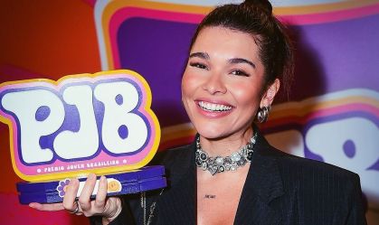 Lary foi eleita a Compositora do Ano no Prêmio Jovem Brasileiro (PJB)