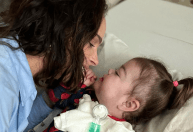 Letícia Cazarré atualiza estado de saúde de filha após internação