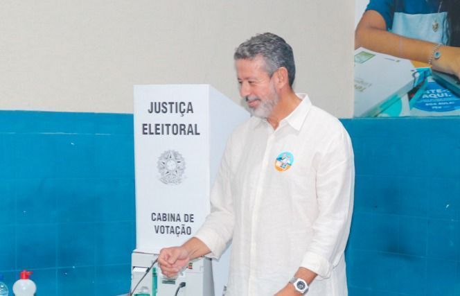 Arthur Lira durante votação em Pilar