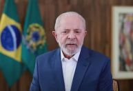 Lula defende moeda alternativa ao dólar para transações entre integrantes dos Brics