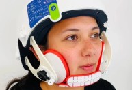 Conheça o capacete que busca combater queda de cabelo na quimioterapia