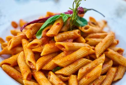 Macarrão é vilão na alimentação? Entenda e conheça outras opções à massa