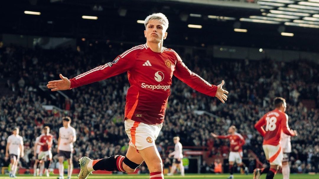 Garnacho comemora gol sobre o Brentford pela Premier League