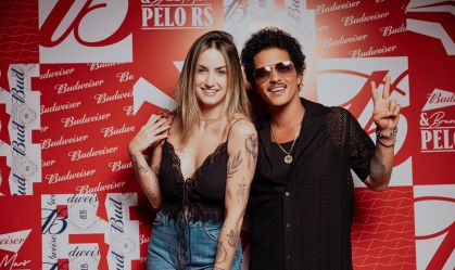 Mari Palma encontrou o cantor Bruno Mars em show em SP
