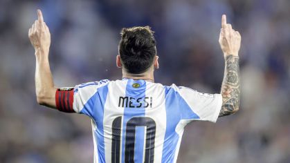 Messi comemora gol na goleada sobre a Bolívia pelas Eliminatórias