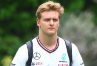 Filho de Michael Schumacher deve deixar a Fórmula 1, diz jornal