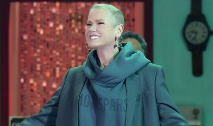 Xuxa mescla blazer com moletom da grife de Sasha; saiba o valor