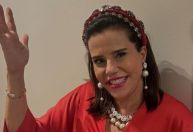 Narcisa Tamborindeguy conta que tomava banho de champanhe: "Tirar o mau-olhado"