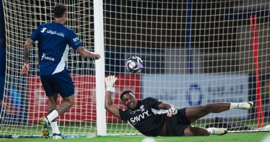 Neymar marca em treino do Al-Hilal