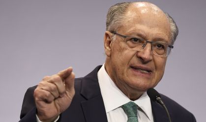 Governo pode atuar para aumentar taxação de bets acima de 18%, diz Alckmin
