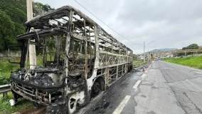 Integrantes da Mancha atearam fogo contra ônibus da Máfia Azul