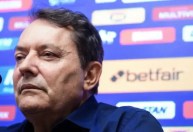 Cruzeiro acionará Inter por dívidas milionárias: "Não pagam ninguém"