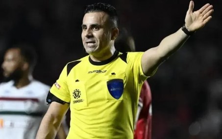 Piero Maza será o árbitro responsável pelo duelo entre Peñarol e Botafogo
