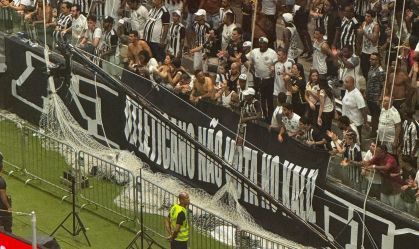 Atlético-MG: torcedores protestam contra Kalil em semifinal da Copa do Brasil