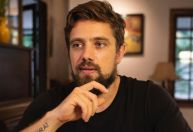 "Nunca encostei um dedo nos meus filhos ou na mãe deles", diz Rafael Cardoso
