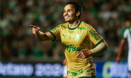 Raphael Veiga está prestes a bater mais um recorde pelo Palmeiras; saiba qual