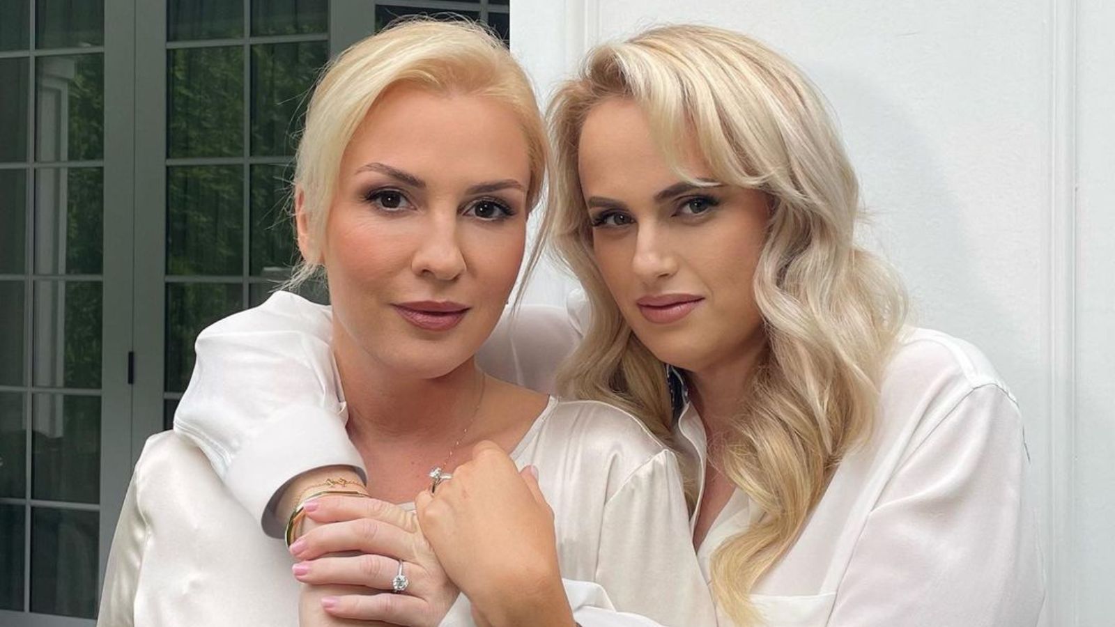 Rebel Wilson se casou com Ramona Agruma na Itália