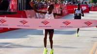 Recordista mundial da maratona é suspensa por teste positivo de doping