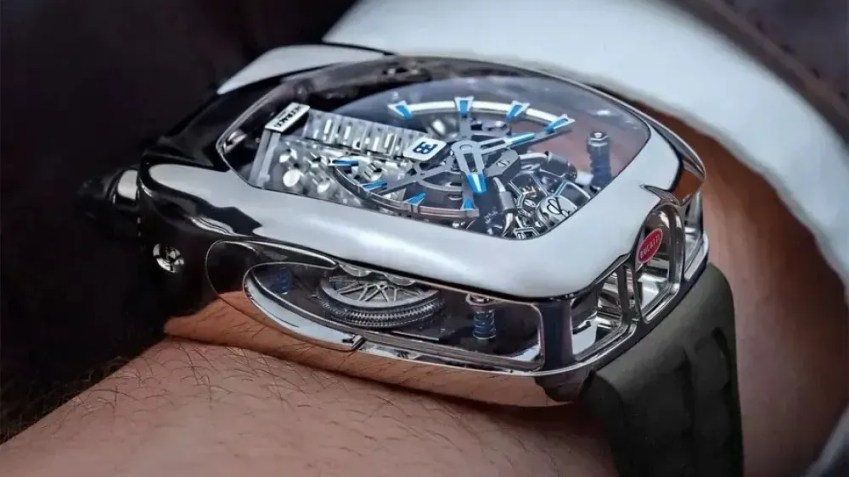 Relógio que Neymar usou antes do retorno aos gramados • Divulgação/Jacob&Co