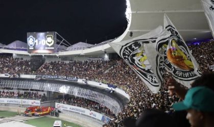 Torcida do Remo começou a festa ainda no Mangueirão