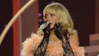 Sabrina Carpenter cogita banir celulares de s eus shows