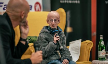 O que é progeria? Doença do envelhecimento precoce faz crianças parecerem idosos