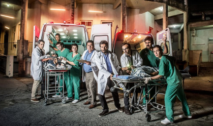 Ao longo de cinco temporadas, a série brasileira relata os dramas e dilemas da equipe de emergência de um hospital público