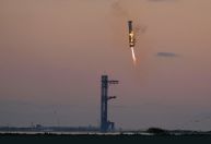 Irmão de Elon Musk posta novo vídeo do retorno de propulsor da Starship; veja