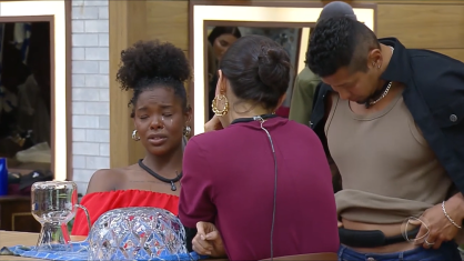 Suelen Gervásio chora após atividade de apontamento em A Fazenda 16