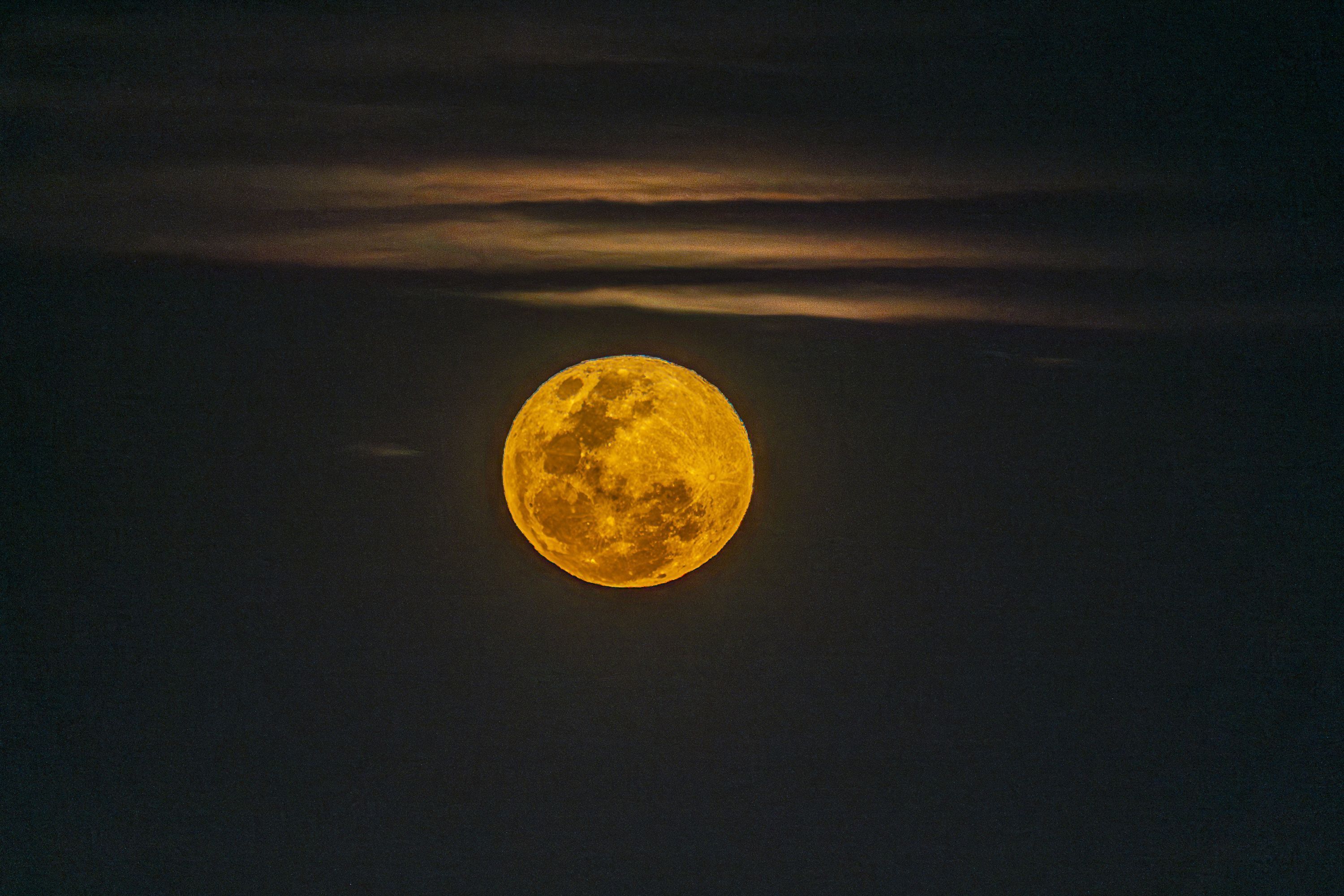 MAIOR SUPERLUA DO ANO VISTA EM PORTO ALEGRE (RS)