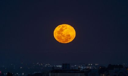 O que é a Superlua? Saiba tudo sobre fenômeno que acontece 3 vezes em 2025