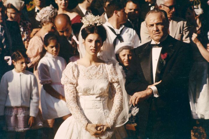 Talia Shire e Marlon Brando em "O Poderoso Chefão" (1972) • Moviestore Collection/Rex Features