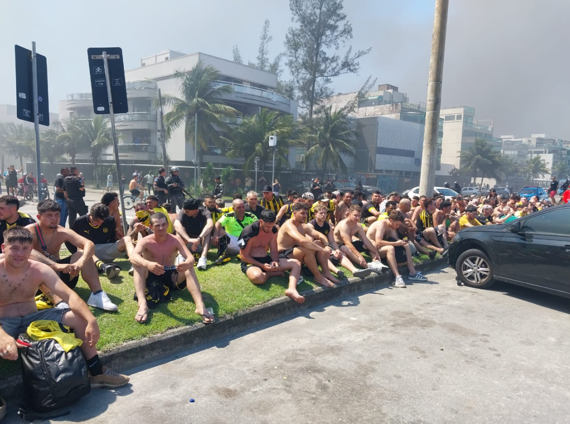 Mais de 200 torcedores do Peñarol são presos