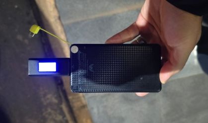 Polícia prende suspeitos com equipamento que bloqueava sinal de tornozeleiras