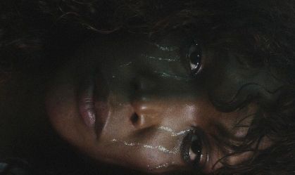 Majur mergulha na dor pós-término na 1ª música do novo álbum; ouça "Tudo Maré"