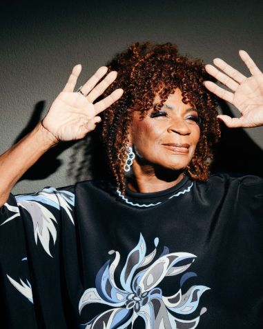 Aos 80 anos, Zezé Motta destaca força ancestral • Divulgação