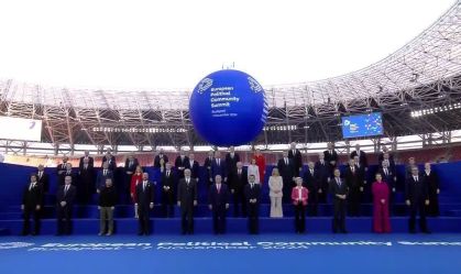 Líderes europeus pedem a Trump que evite guerras comerciais e mantenha apoio à Ucrânia