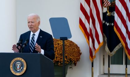Biden condena ataques contra torcedores de futebol israelenses em Amsterdã